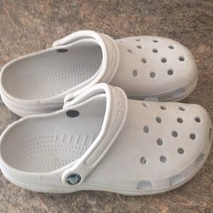 Women’s crocs